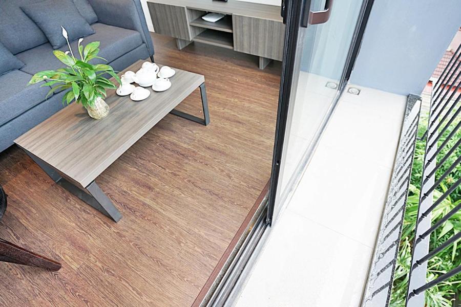 Hanoi Home 3 - Luxury Apartment In Tay Ho Street Exterior photo